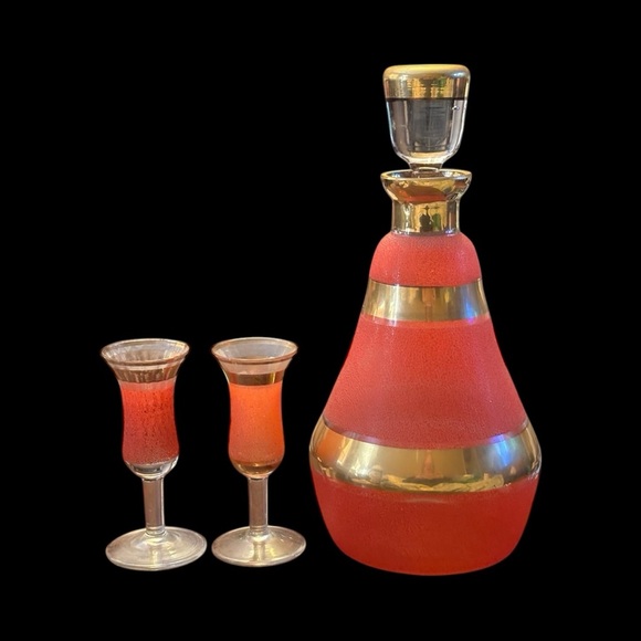 MCM French Bell Shaped Frosted Orange Decanter And Set Of Two Glasses. - Picture 8 of 8